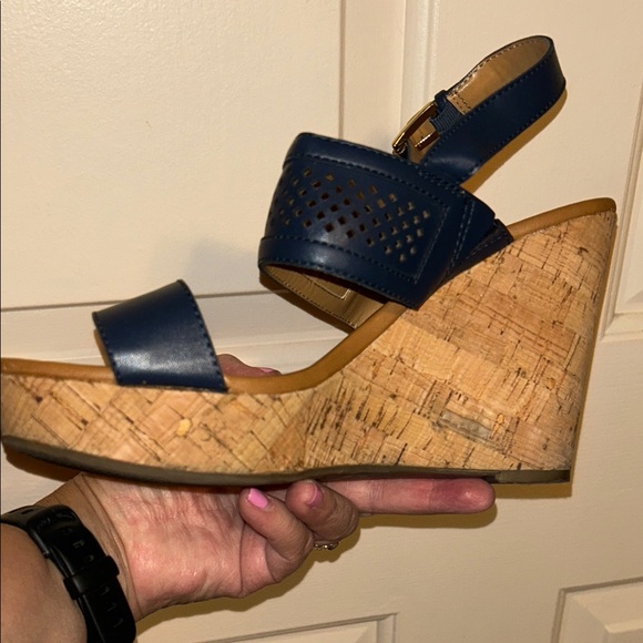 Tommy Hilfiger Women's Blue and Tan platform, wedge Sandals, size 7 1/2 - Picture 5 of 11
